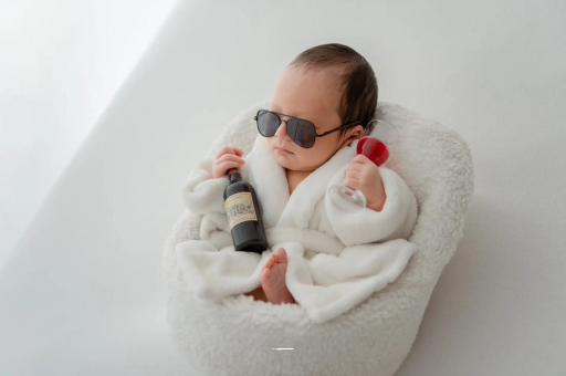 灵宝宝宝额头高聪明有福气